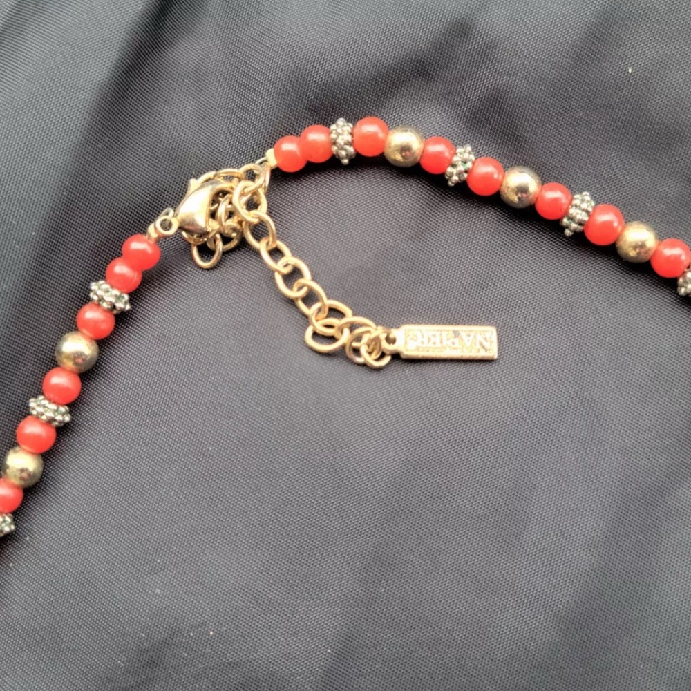 VINTAGE NAPIER CORNELIAN RED BEADS & GOLD TONE BEADS SUNDIAL MEDALLION NECKLACE - Picture 5 of 12